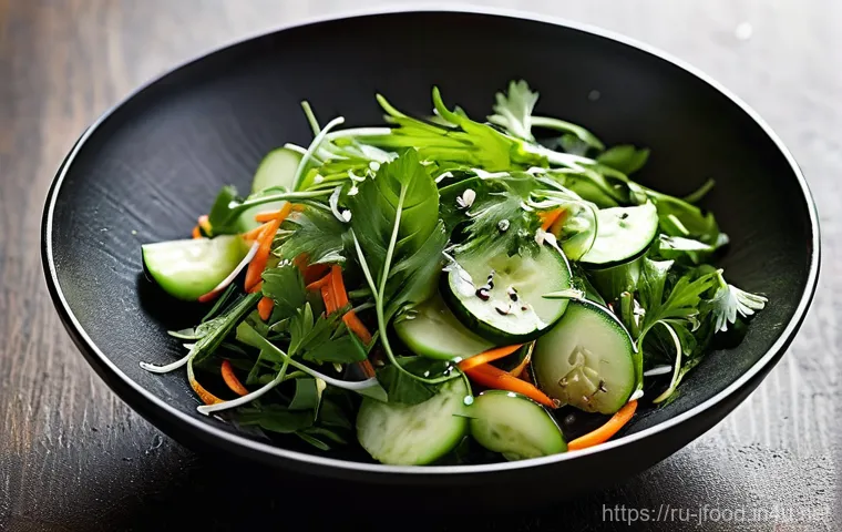 일본산 조미료 장단점 - **Prompt:** A close-up, high-angle shot of a beautifully presented, steaming bowl of traditional mis...